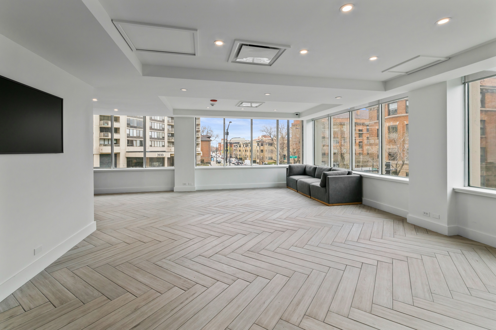 655 W Irving Park Road Unit: 4808
