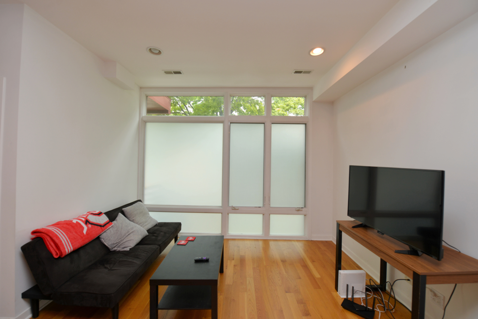 1623 W Wolfram Street Unit: 1