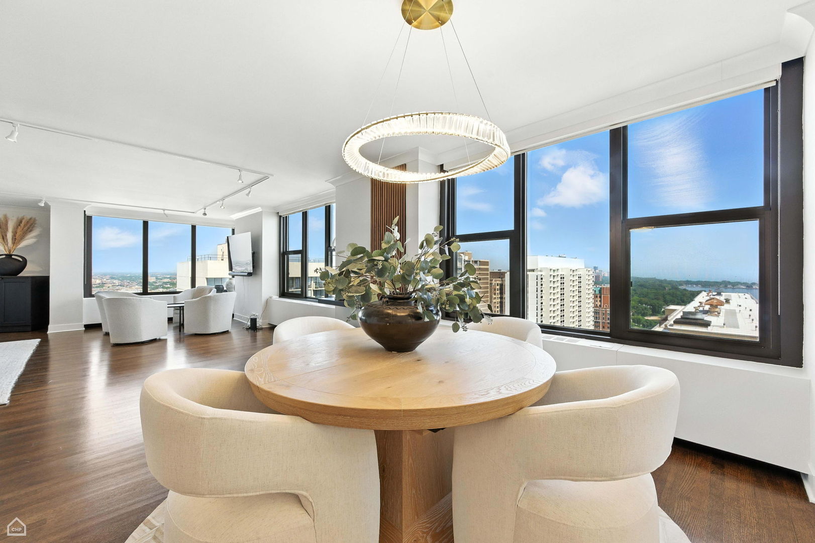 3150 N Lake Shore Drive Unit: 29F