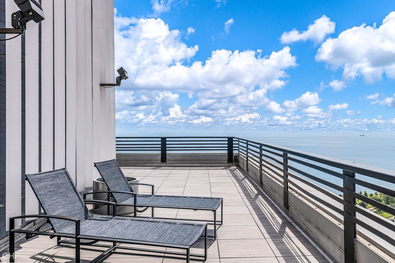 3150 N Lake Shore Drive Unit: 29F