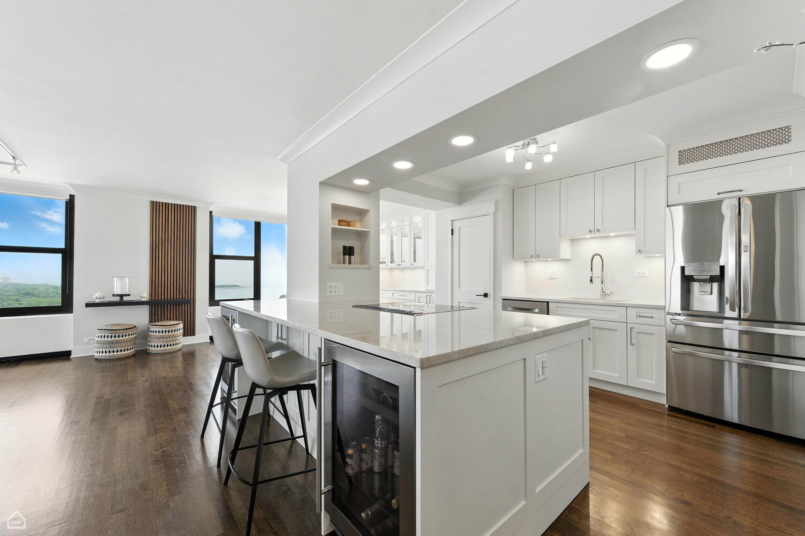 3150 N Lake Shore Drive Unit: 29F