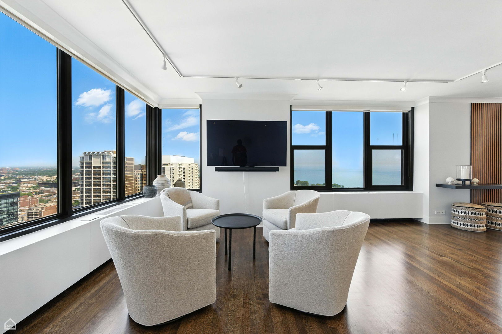 3150 N Lake Shore Drive Unit: 29F