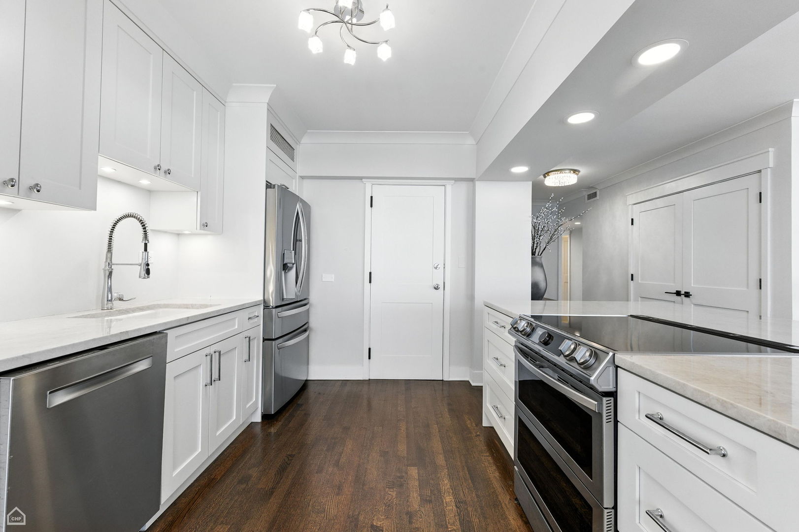 3150 N Lake Shore Drive Unit: 29F