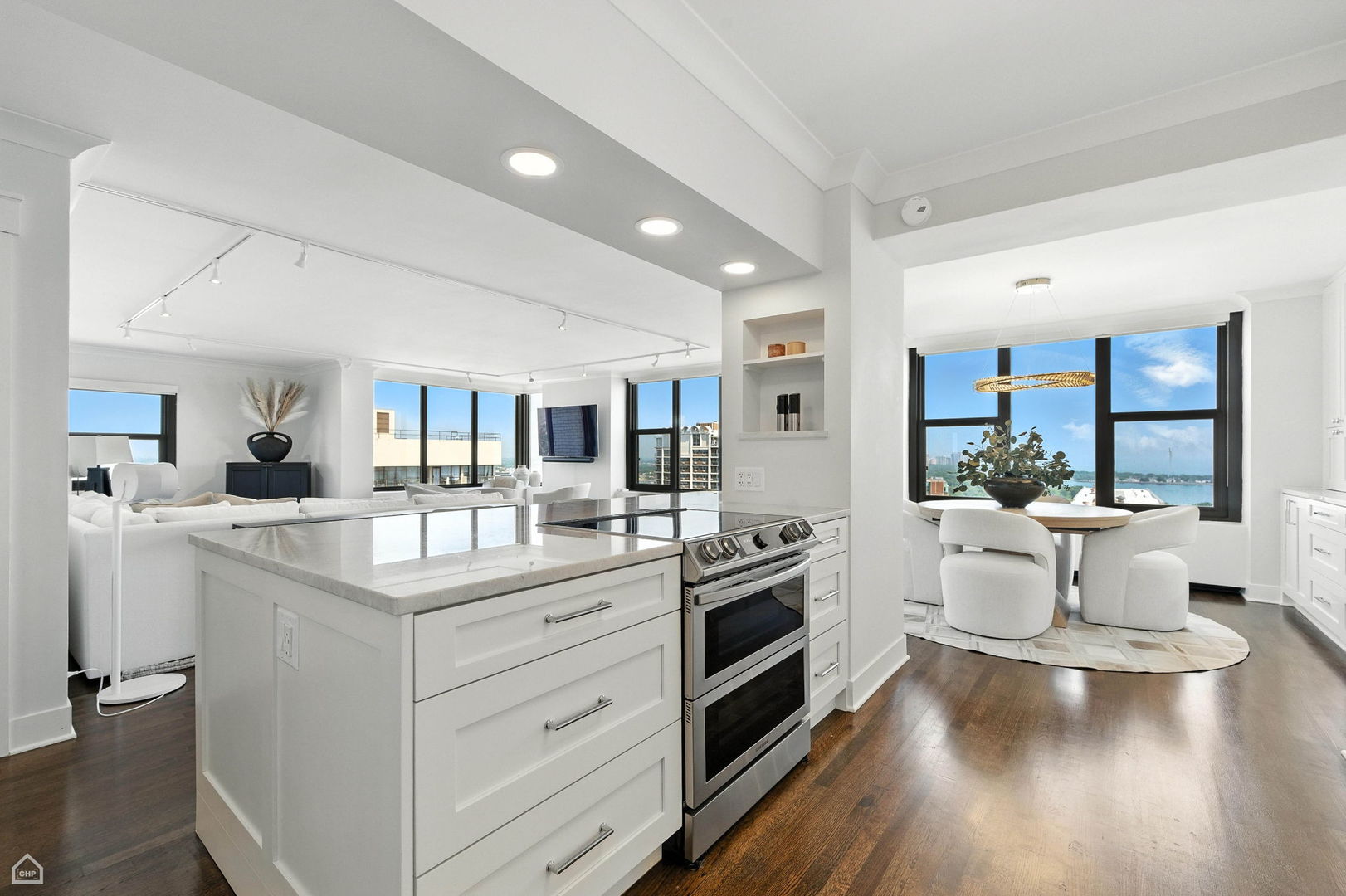 3150 N Lake Shore Drive Unit: 29F