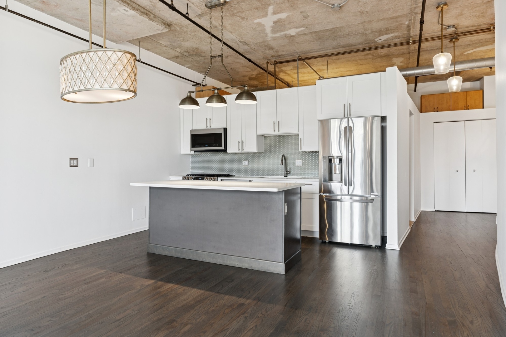 6 S Laflin Street Unit: 607