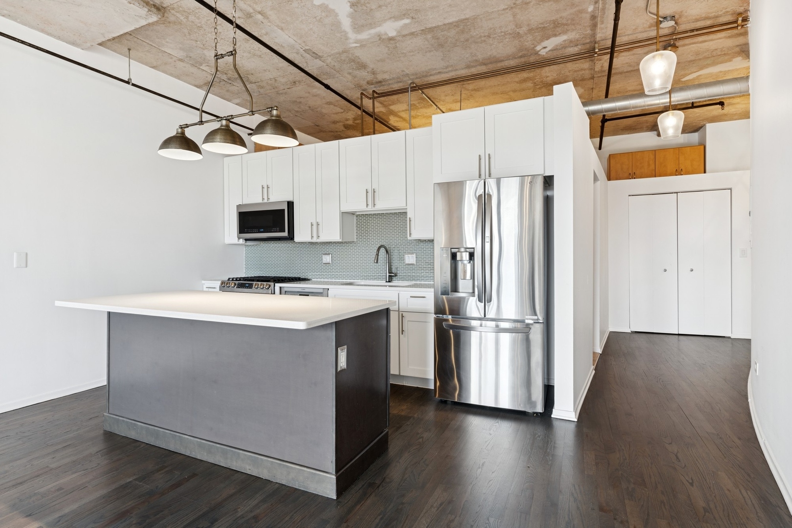 6 S Laflin Street Unit: 607