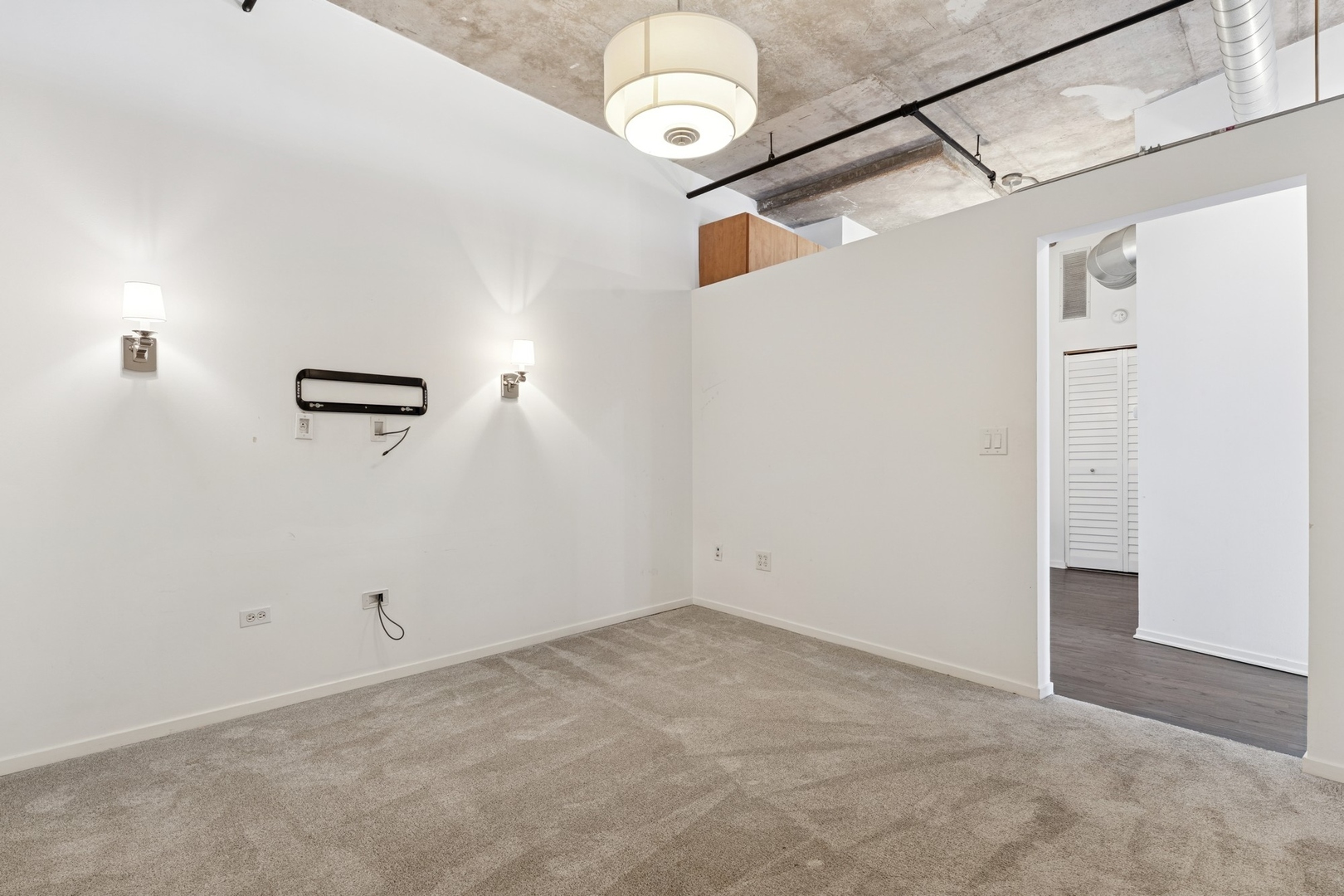 6 S Laflin Street Unit: 607
