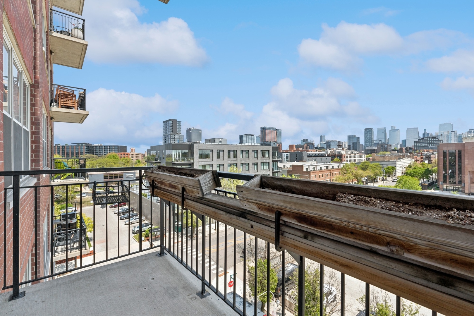 6 S Laflin Street Unit: 607