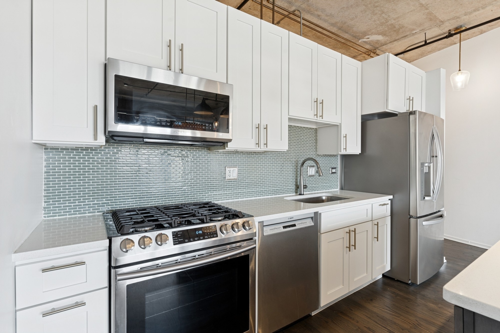 6 S Laflin Street Unit: 607