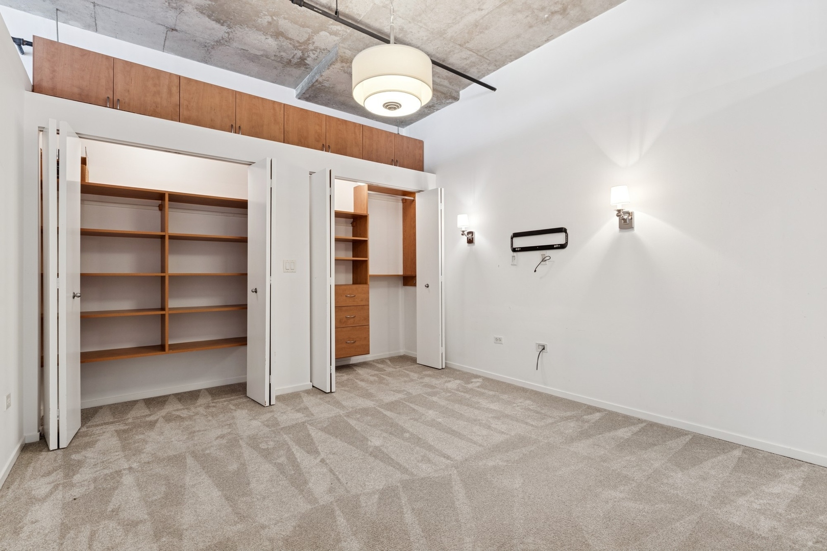6 S Laflin Street Unit: 607