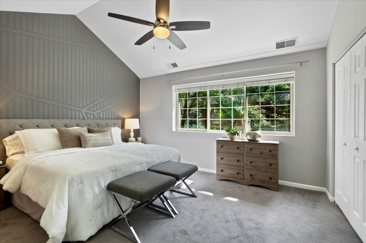 1816 N Rockwell Street Unit: C