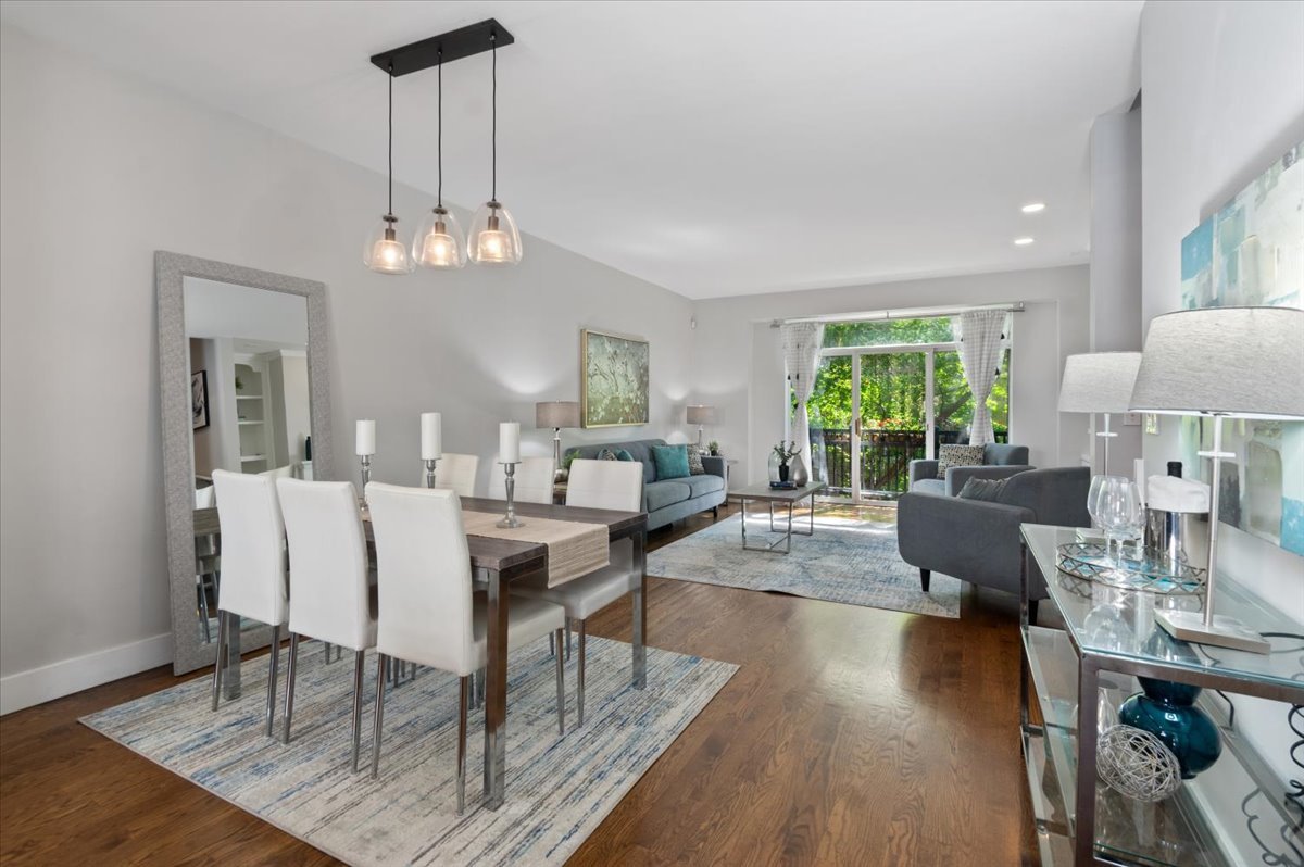 1816 N Rockwell Street Unit: C
