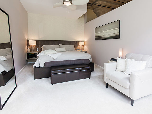 900 N KINGSBURY Street Unit: 777