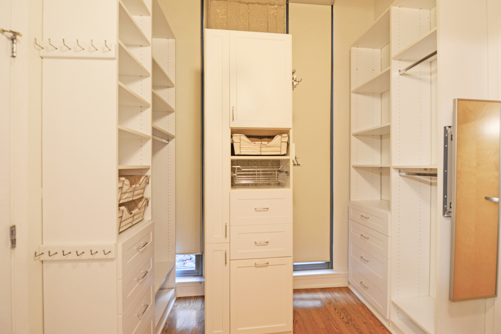 900 N KINGSBURY Street Unit: 777