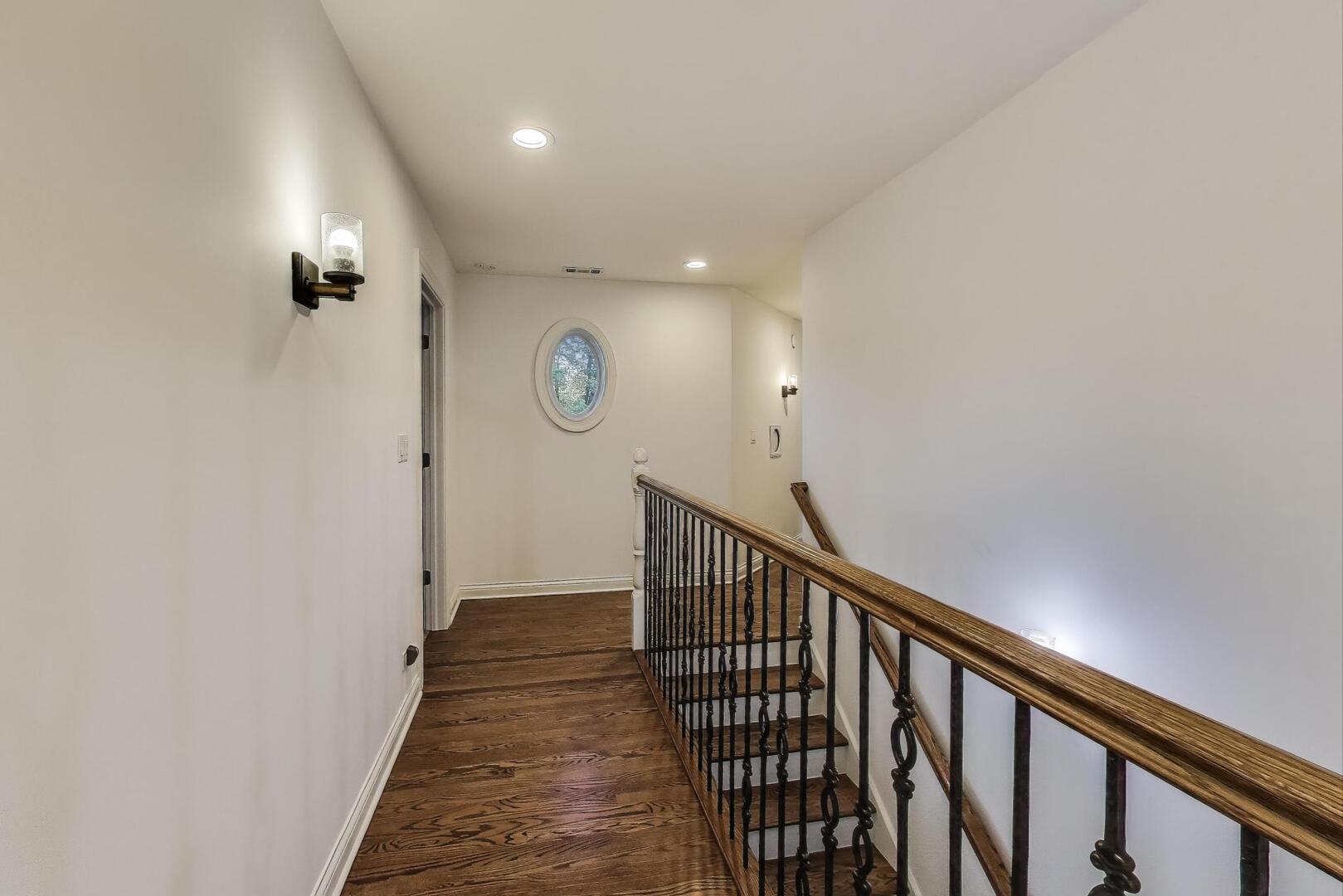 23W711 Hobson Road