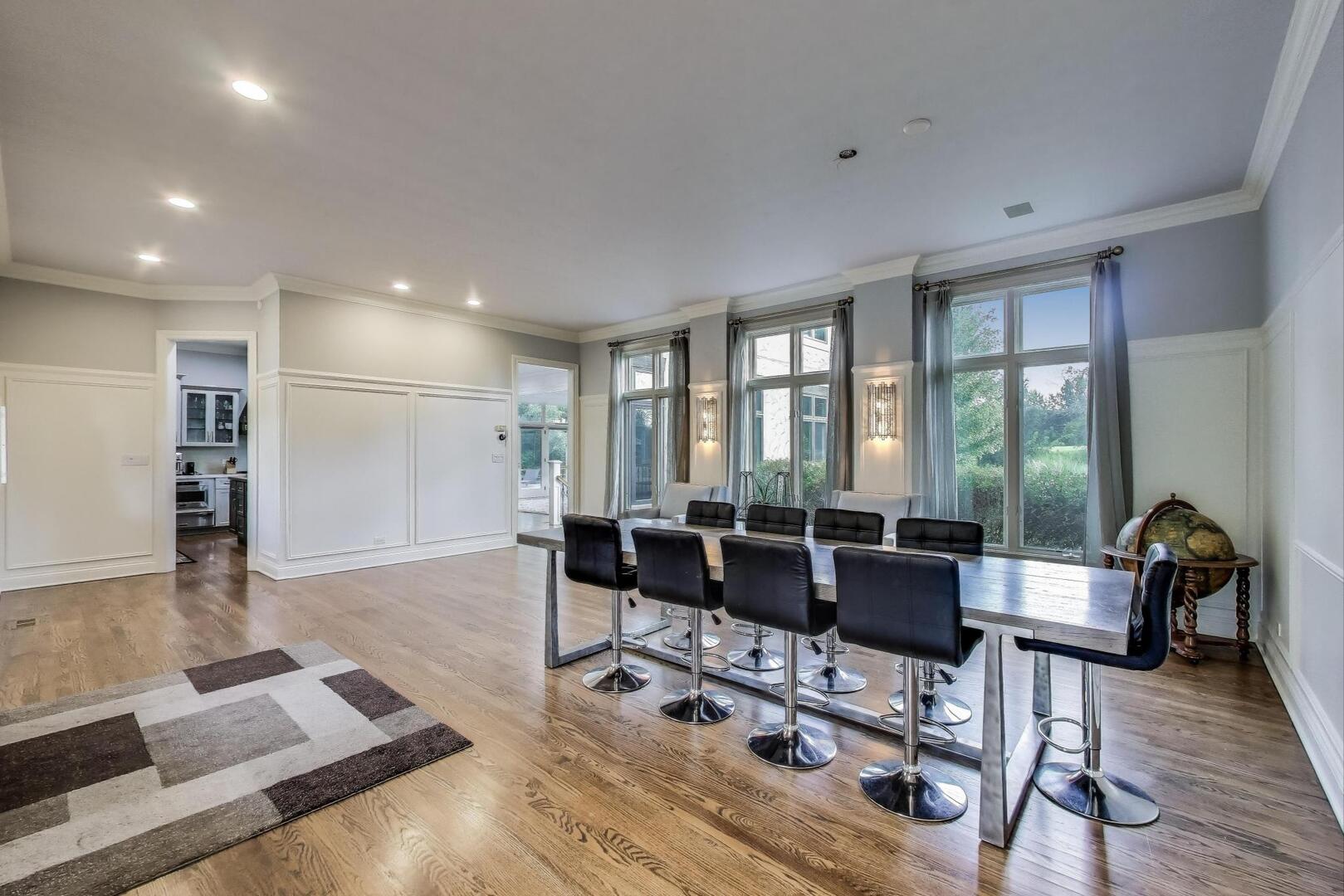 23W711 Hobson Road