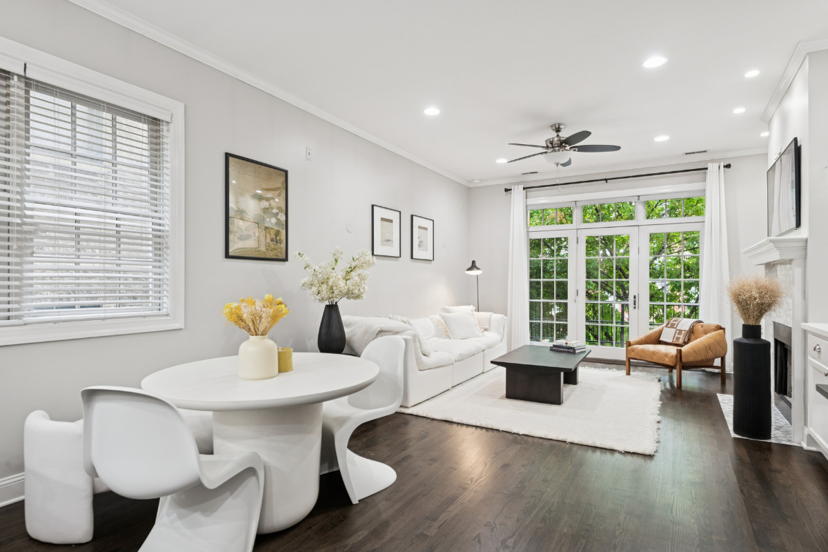 1931 N Damen Avenue Unit: 2S