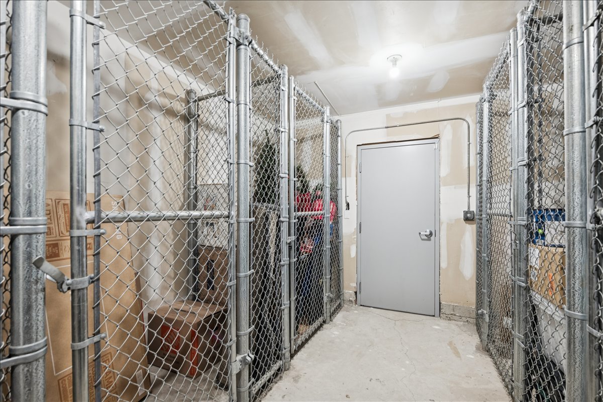 1931 N Damen Avenue Unit: 2S