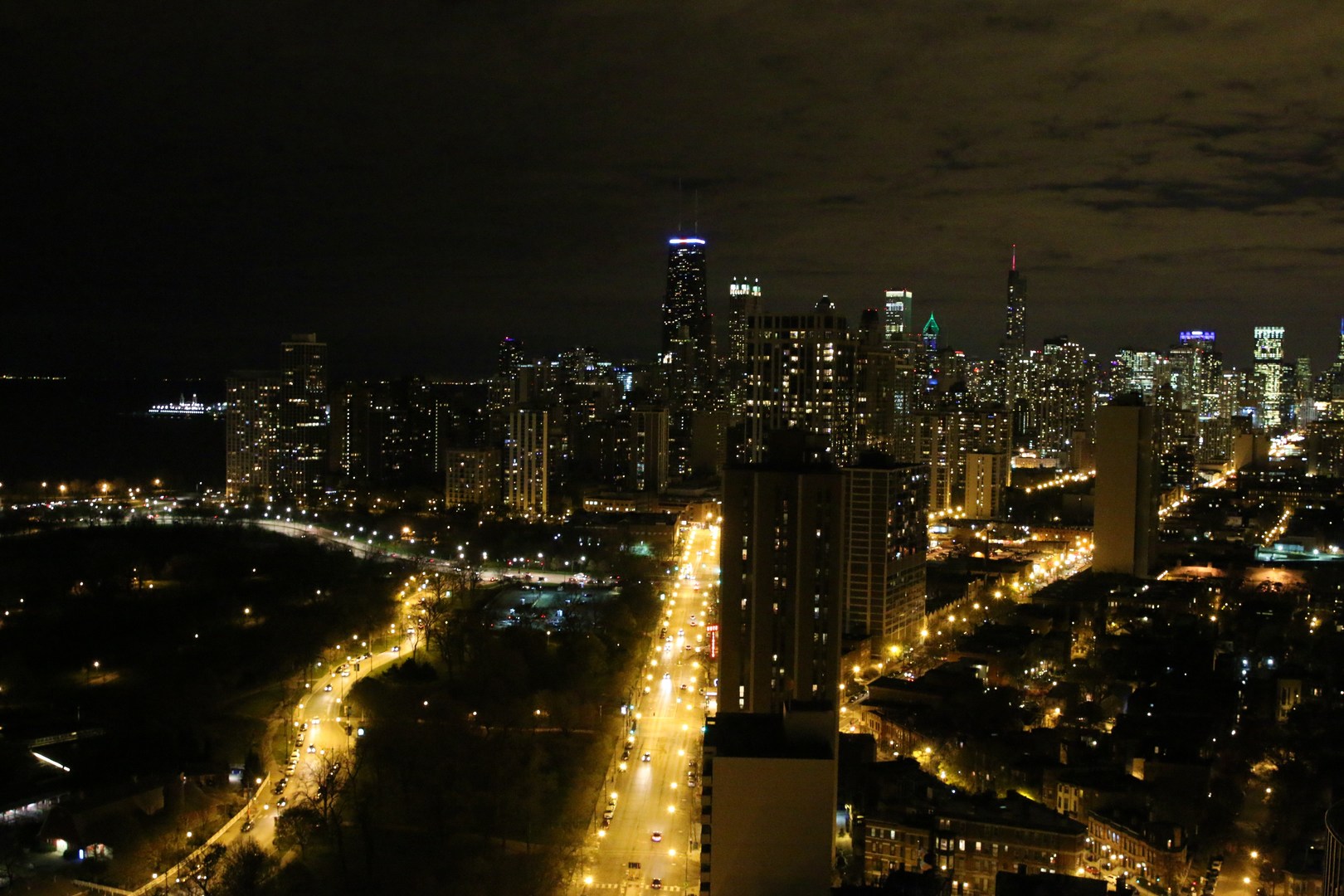 2020 N LINCOLN PARK WEST Unit: 30F