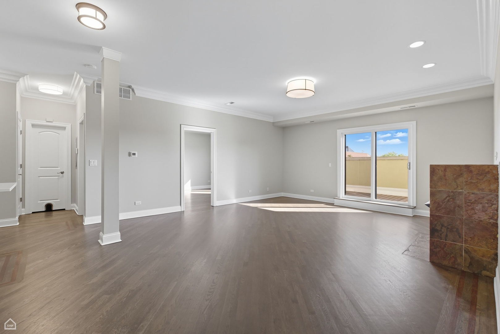 2400 W Warner Avenue Unit: 4E
