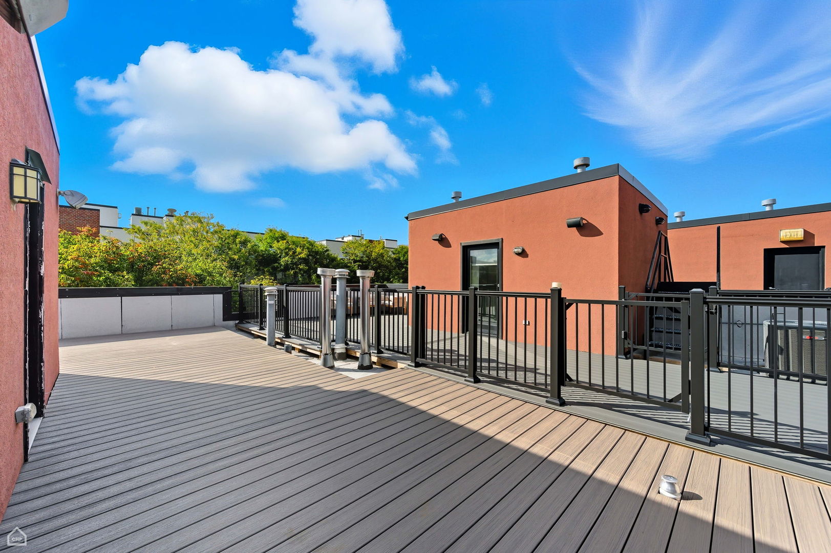 2254 W Wolfram Street