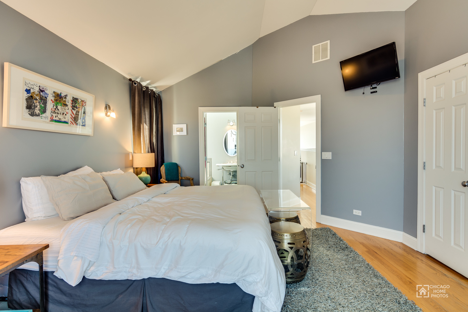 869 N Paulina Street Unit: 3