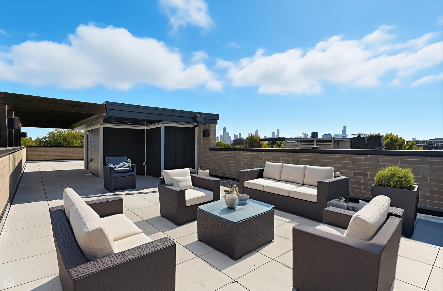 2127 N Racine Avenue Unit: 2