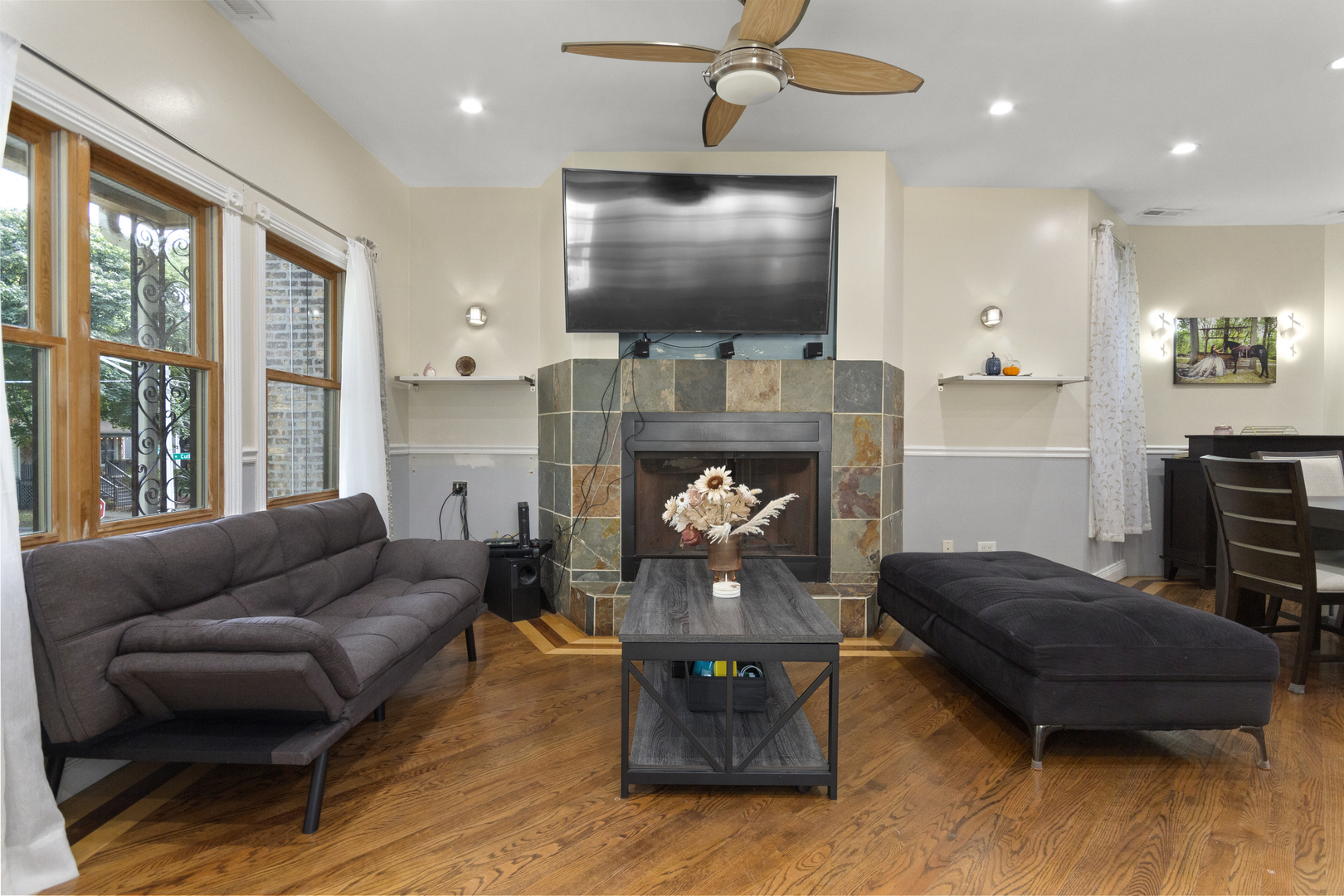 4304 N Lawndale Avenue