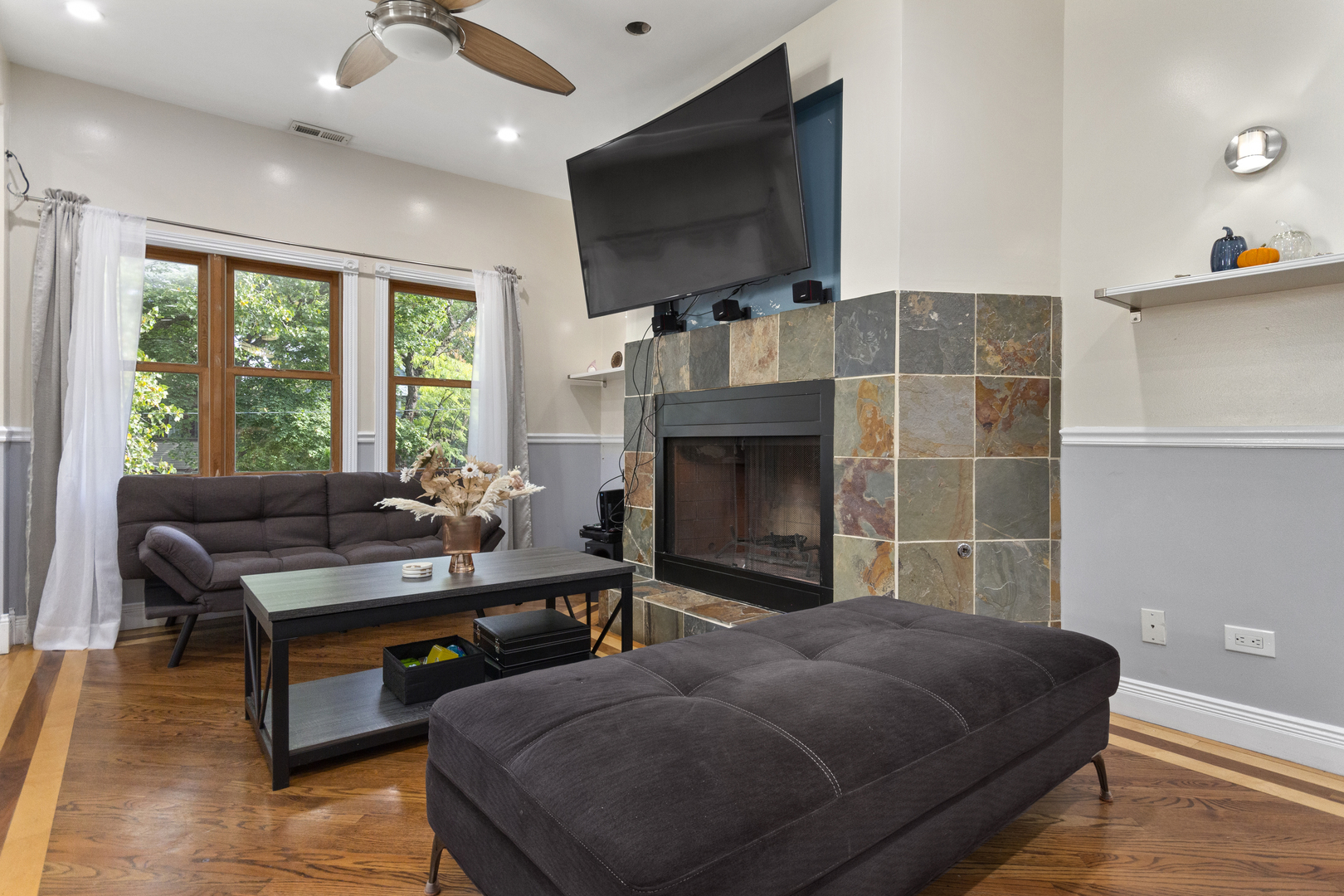 4304 N Lawndale Avenue