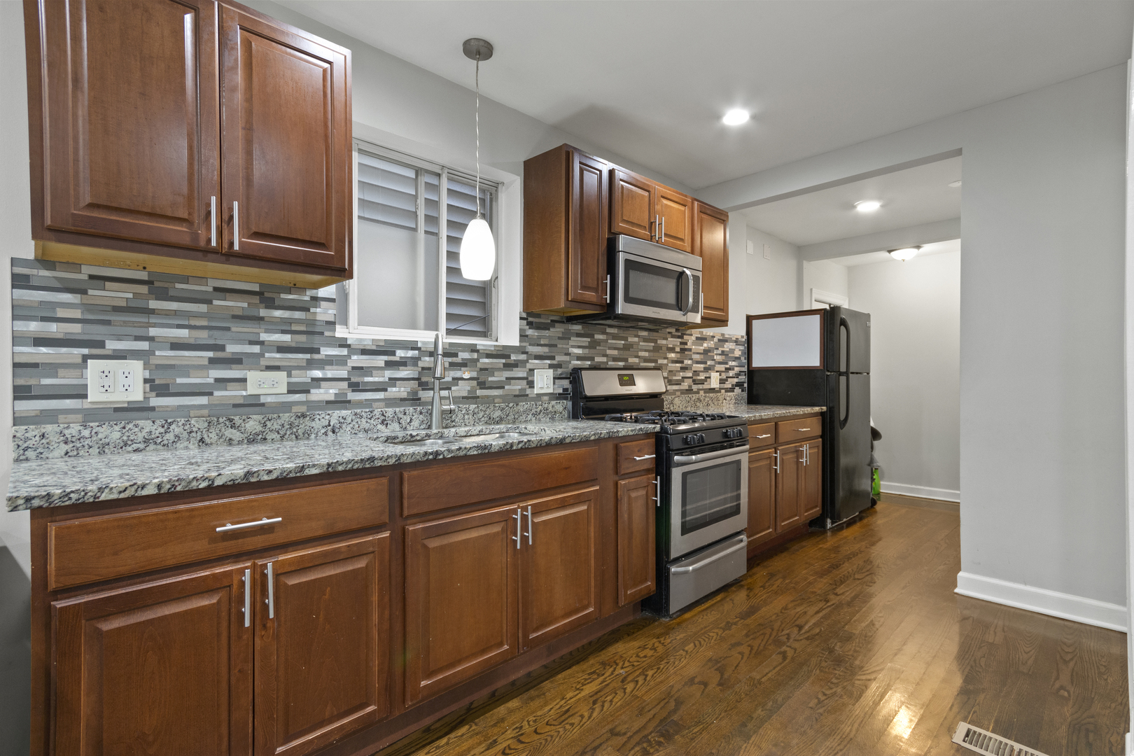 4304 N Lawndale Avenue