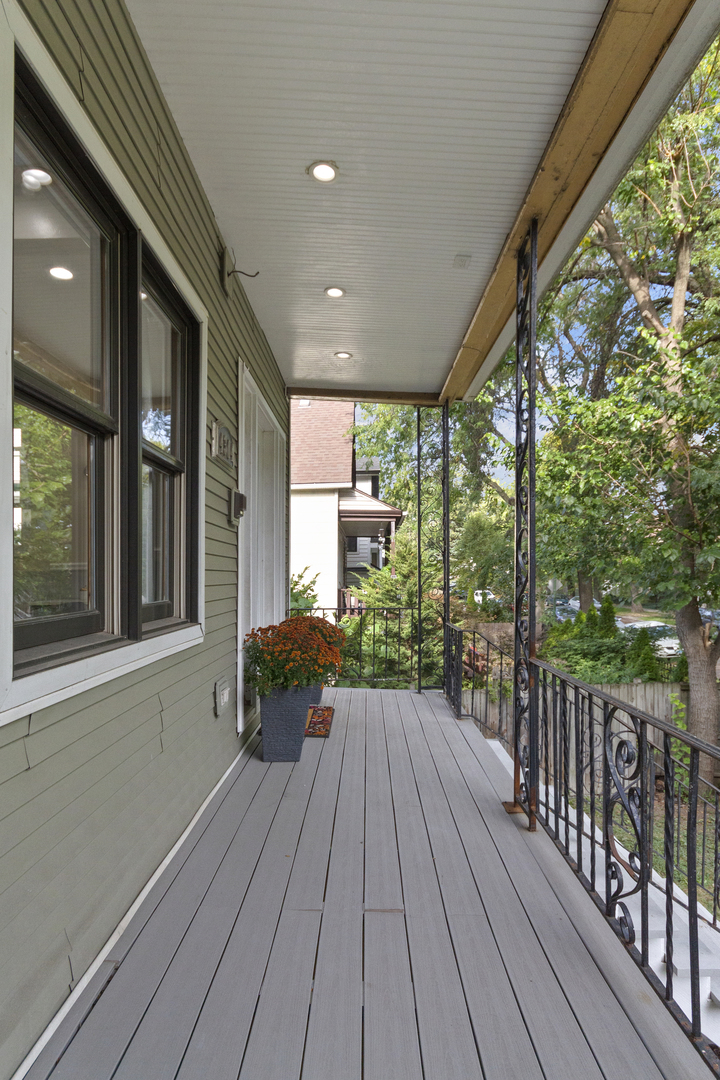 4304 N Lawndale Avenue