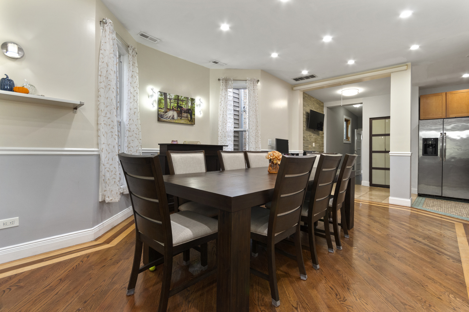 4304 N Lawndale Avenue