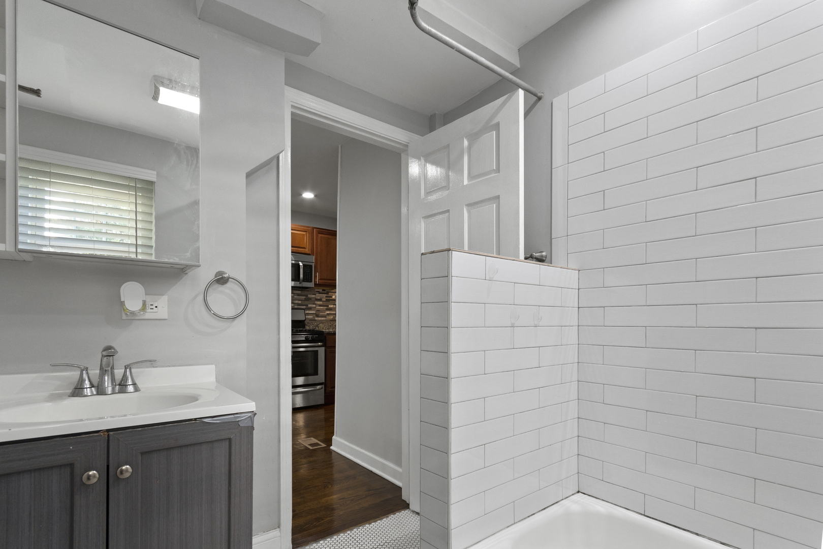 4304 N Lawndale Avenue