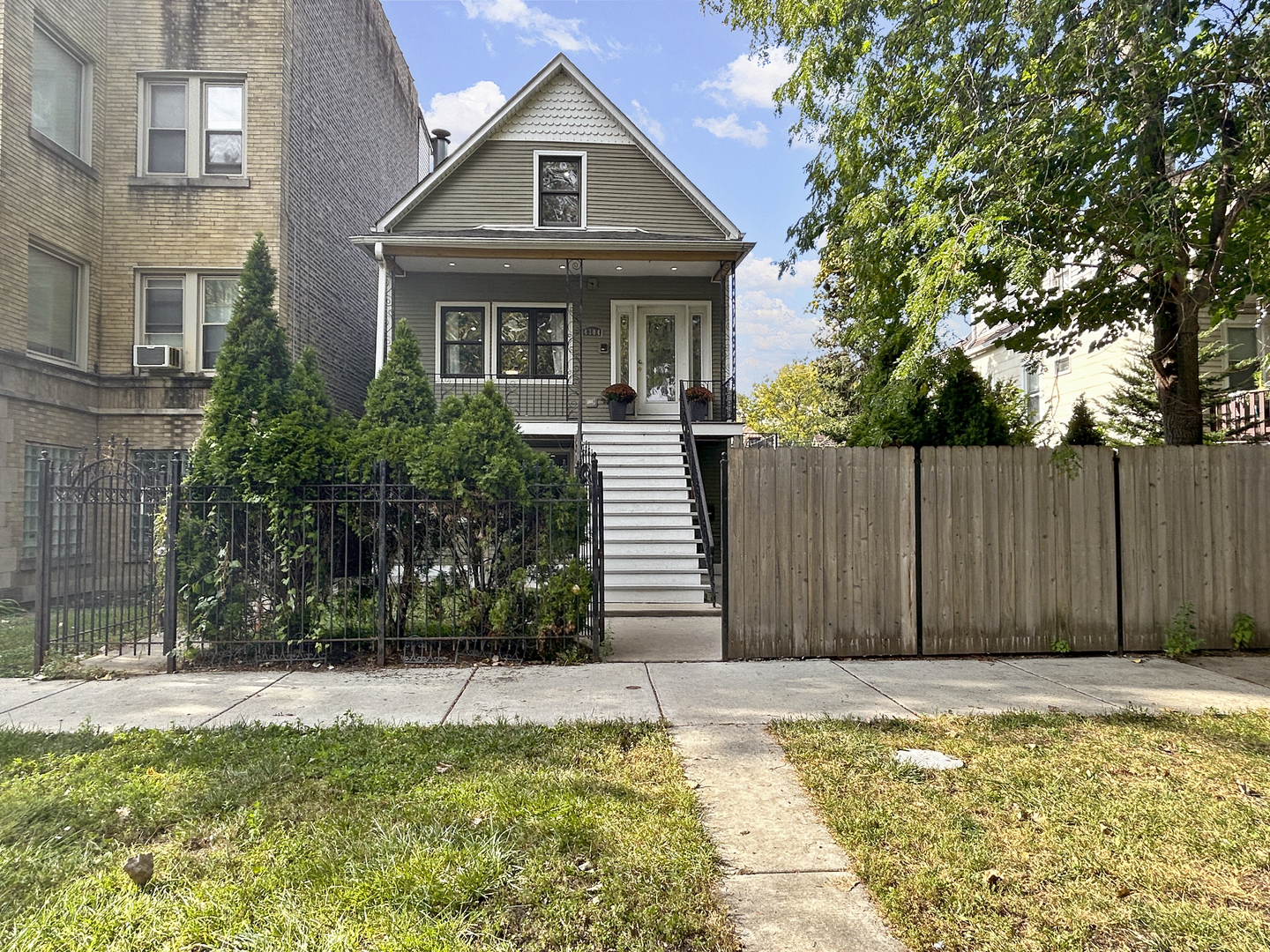 4304 N Lawndale Avenue