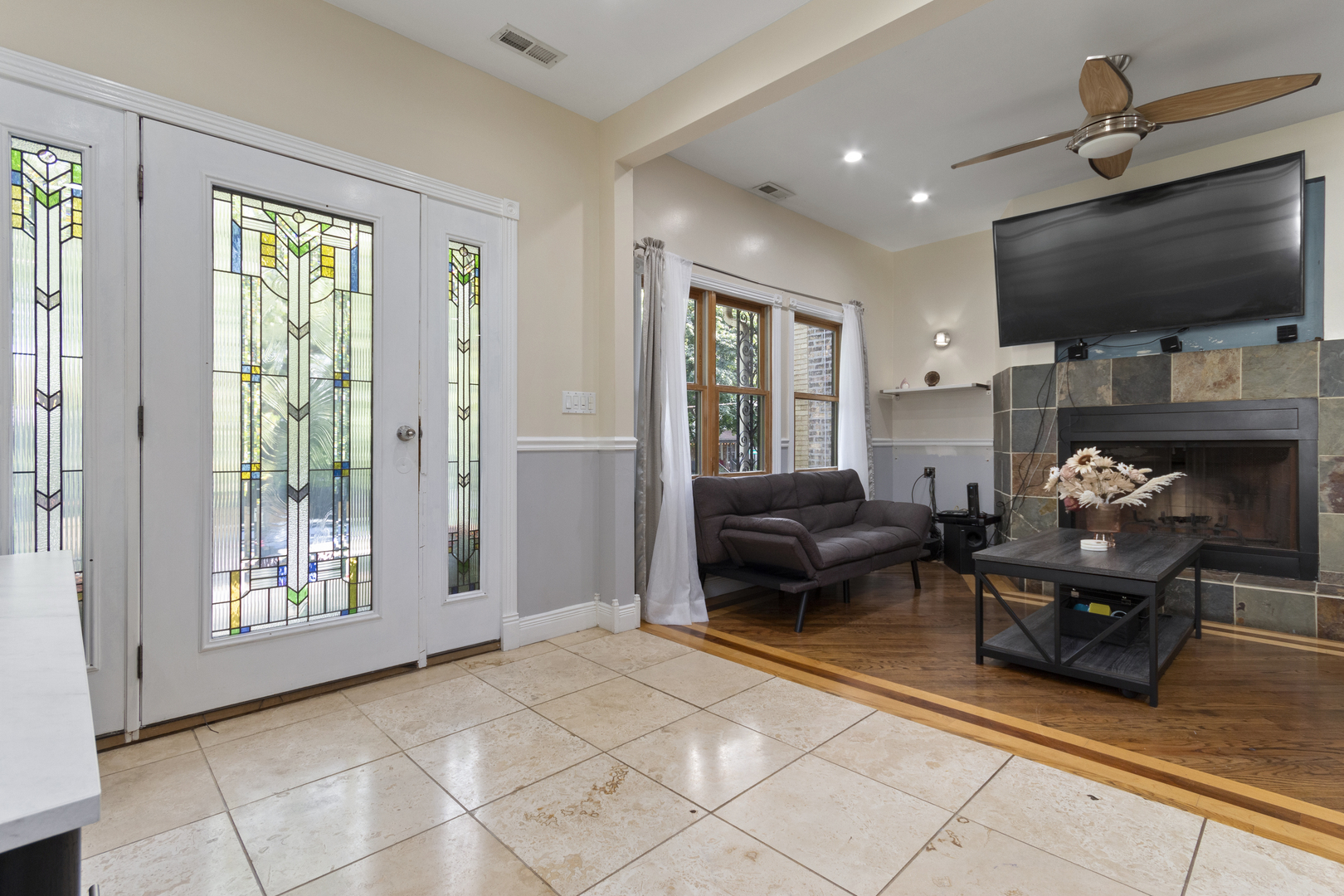 4304 N Lawndale Avenue