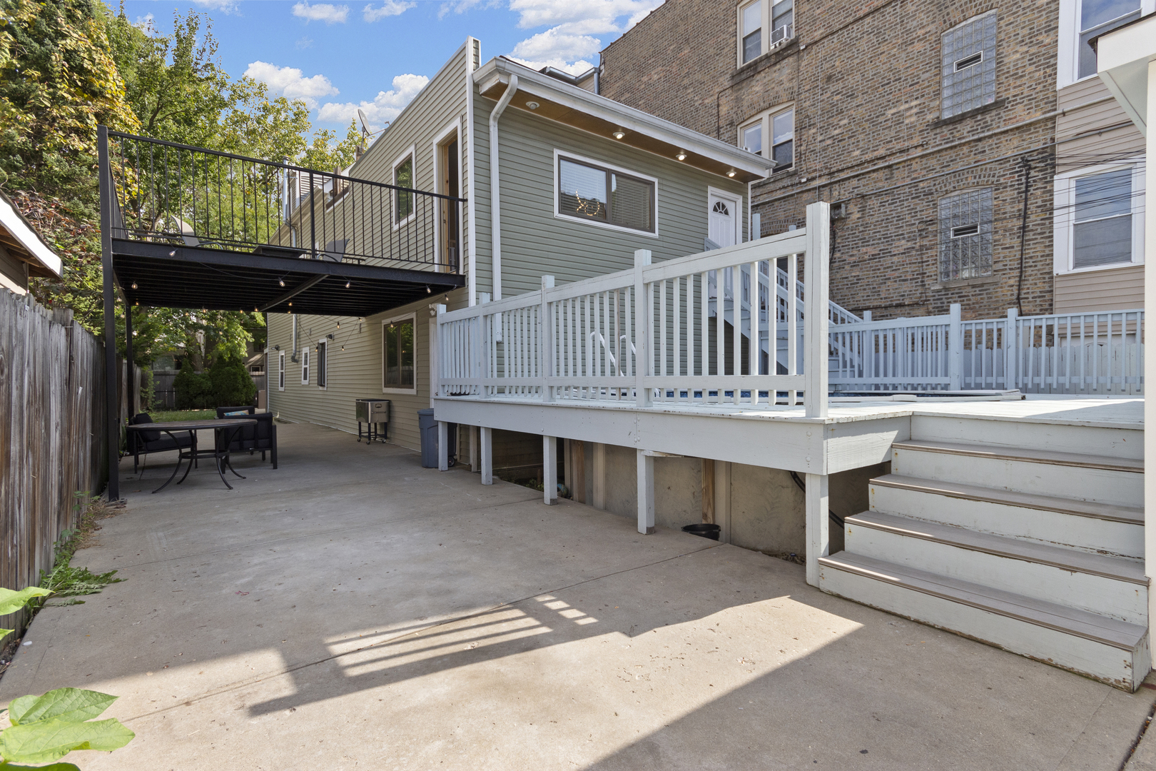 4304 N Lawndale Avenue