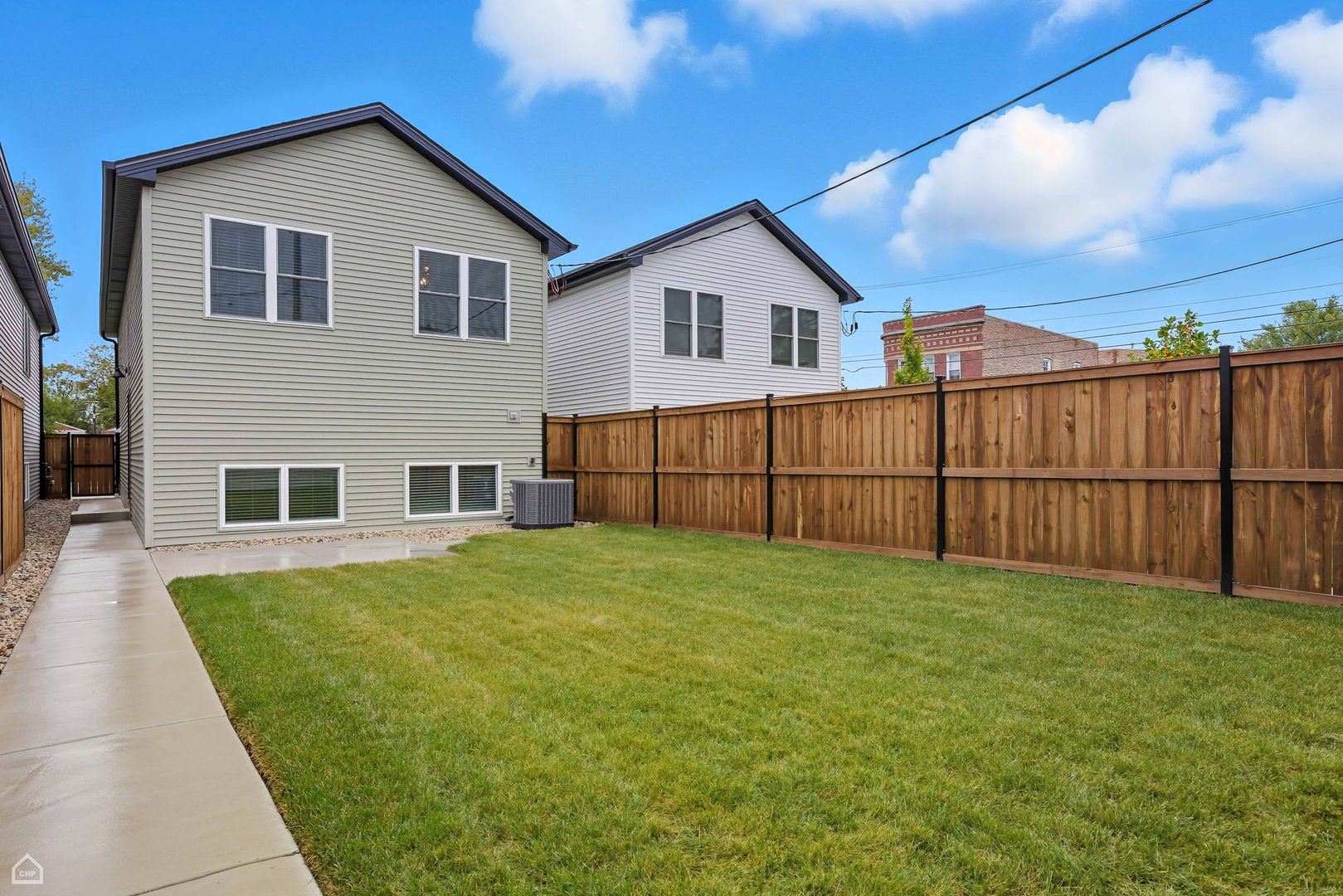 549 N Springfield Avenue