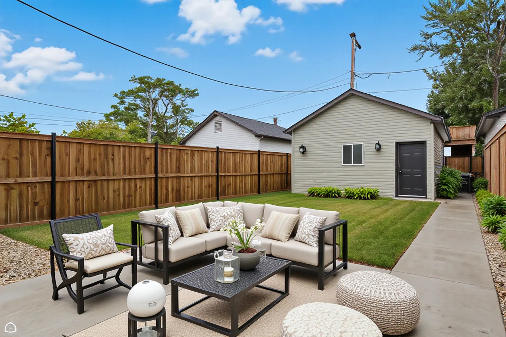 549 N Springfield Avenue