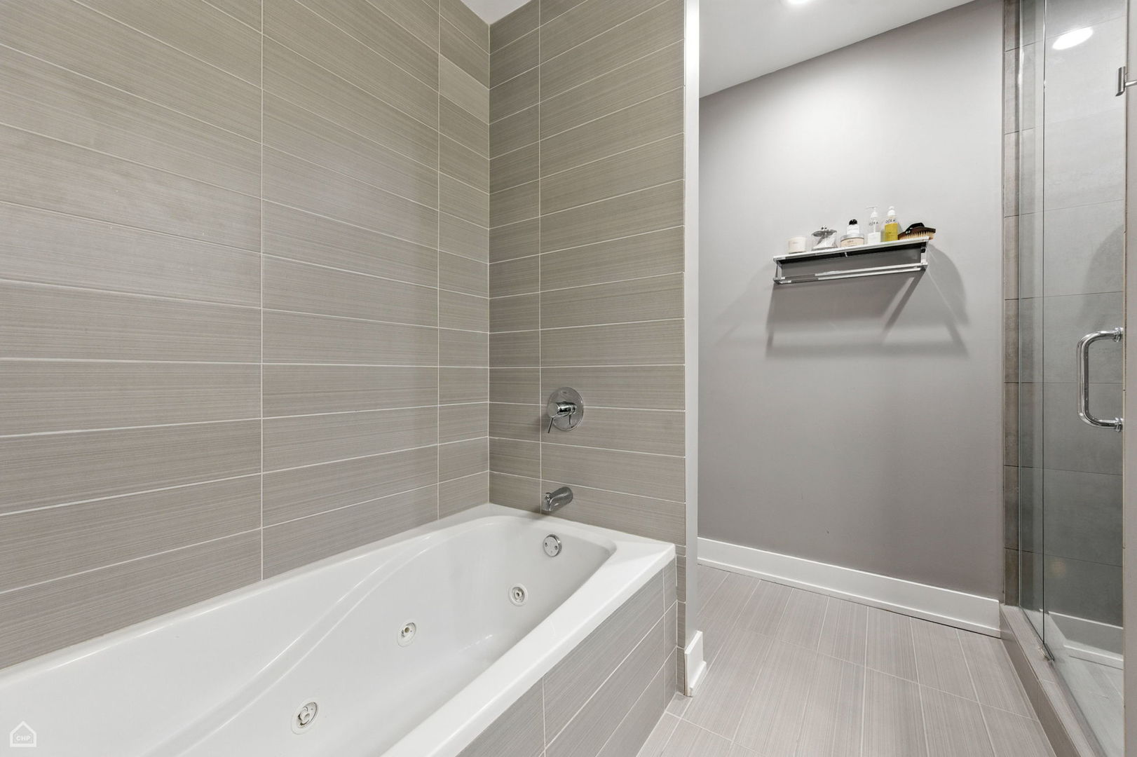 1312 W Madison Street Unit: 3A