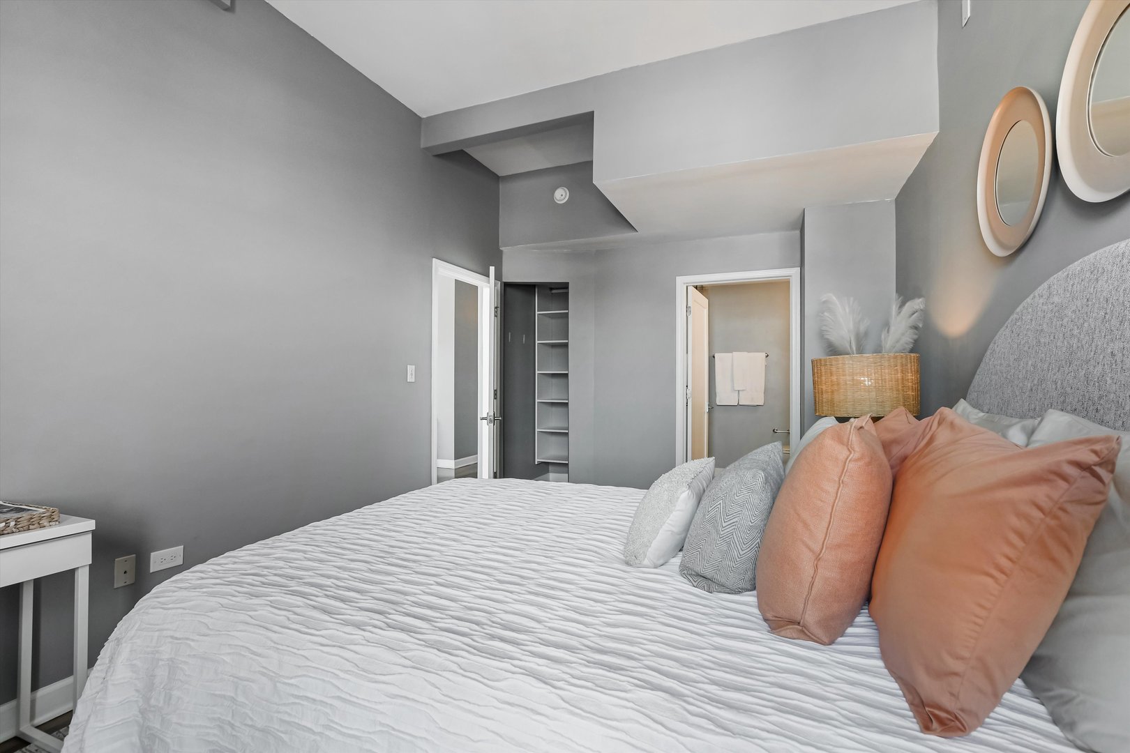 1529 S State Street Unit: PH1