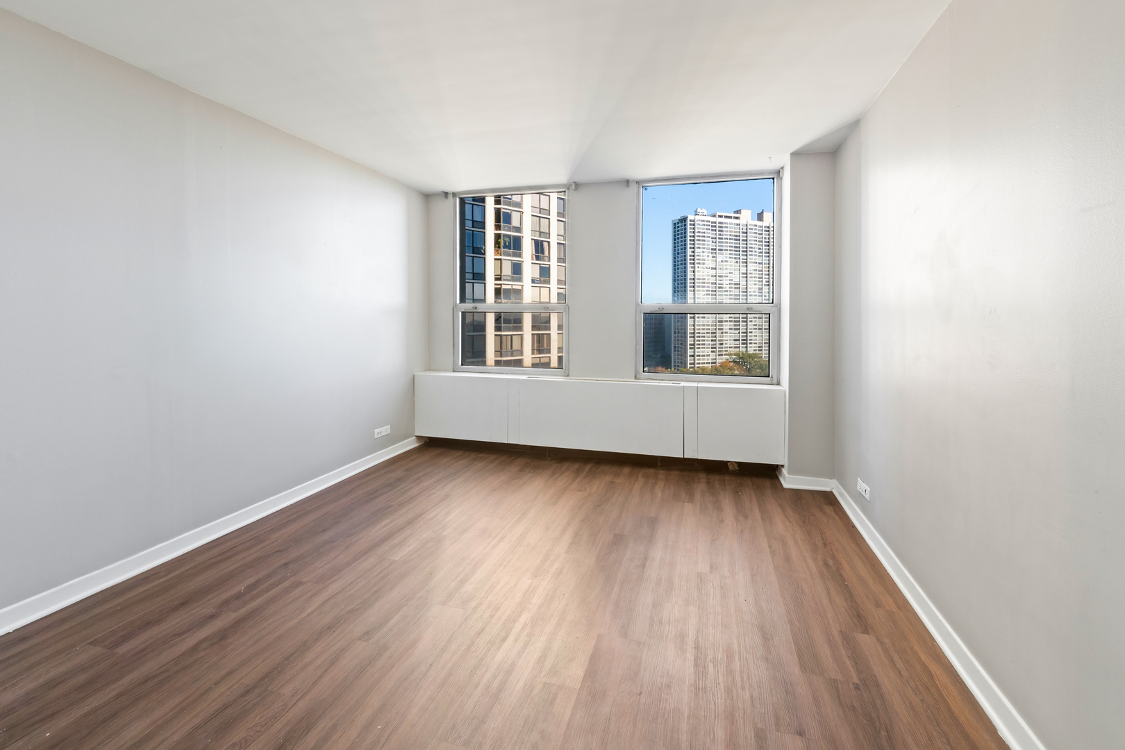 2626 N Lakeview Avenue Unit: 1509
