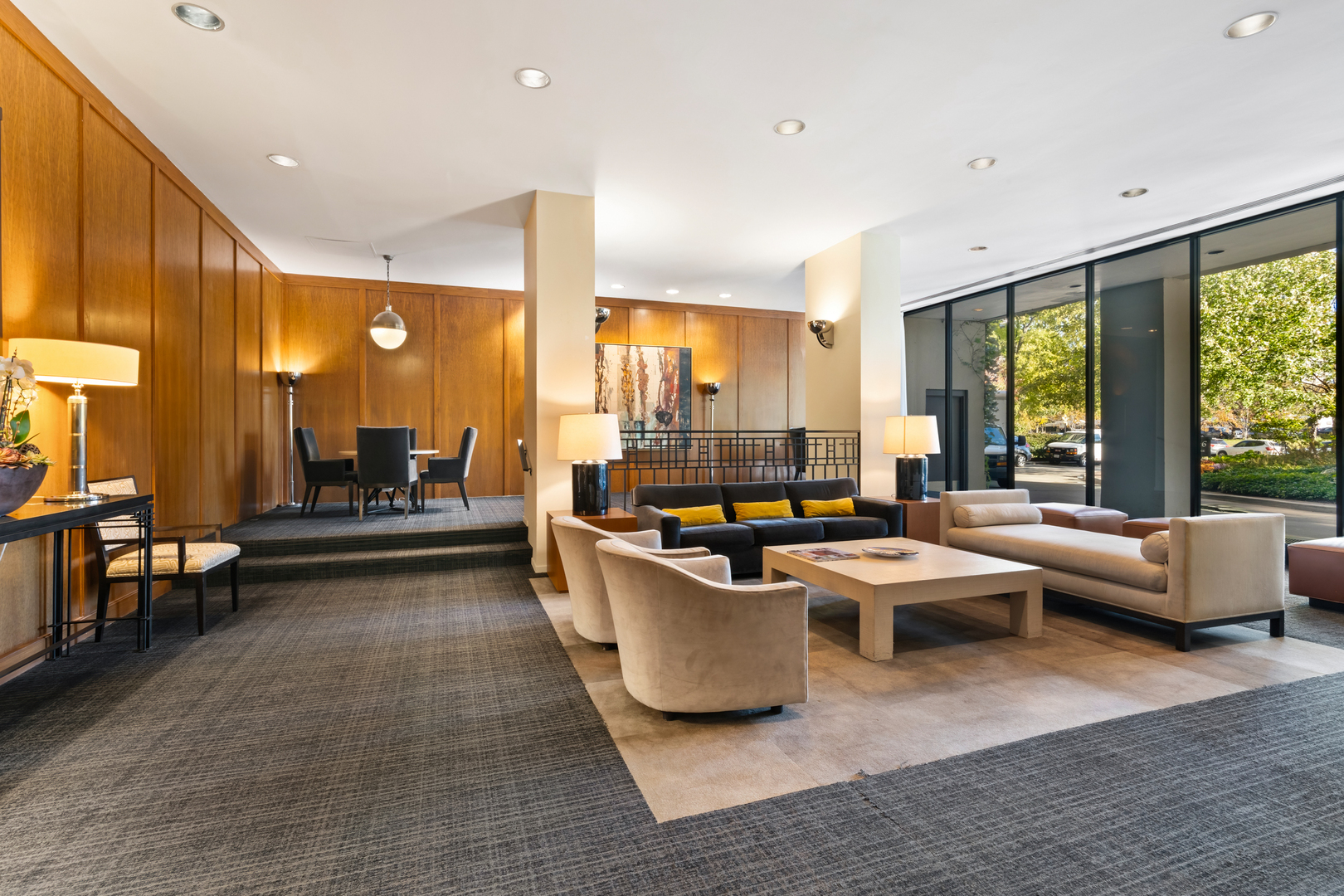 2626 N Lakeview Avenue Unit: 1509