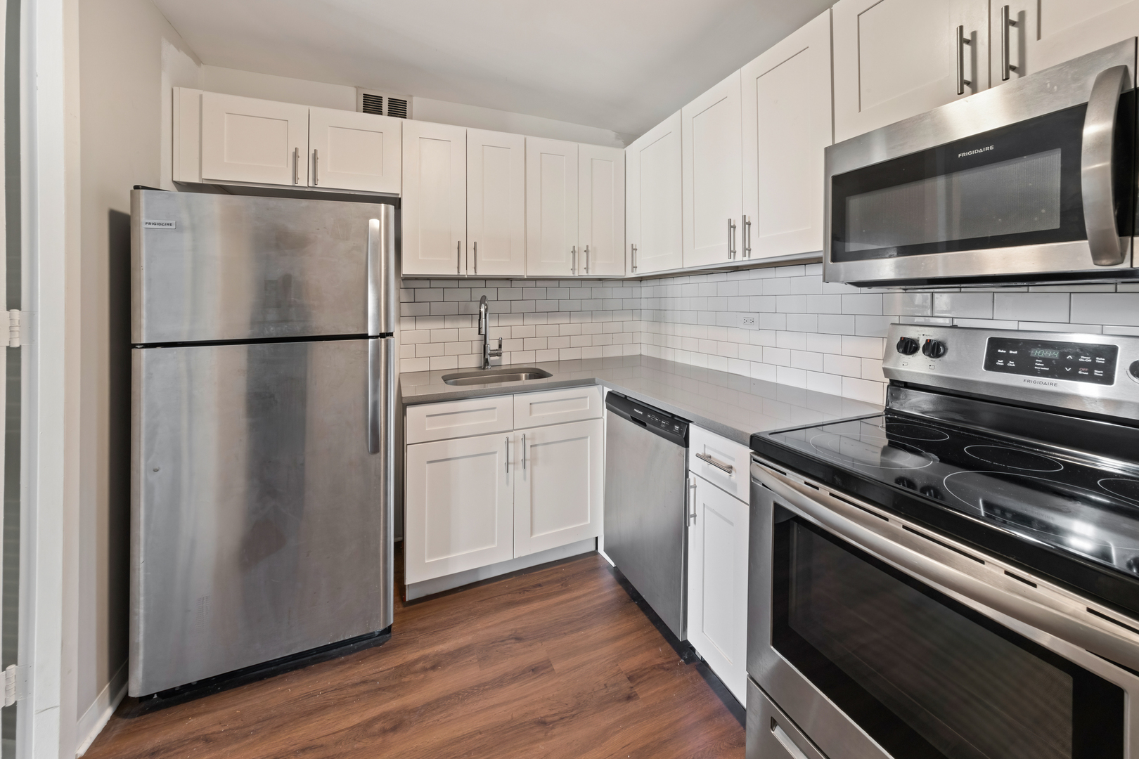 2626 N Lakeview Avenue Unit: 1509