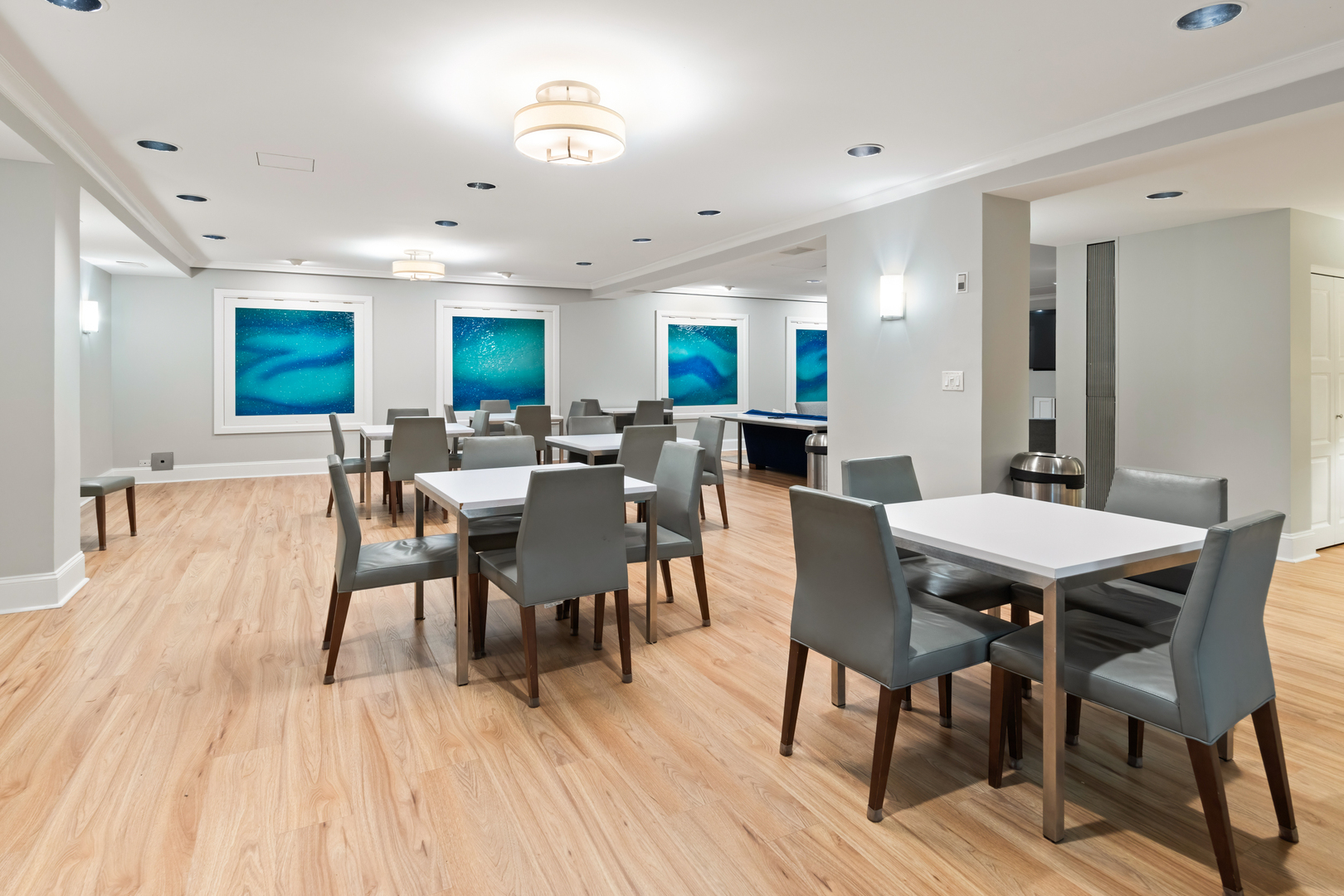 2626 N Lakeview Avenue Unit: 1509