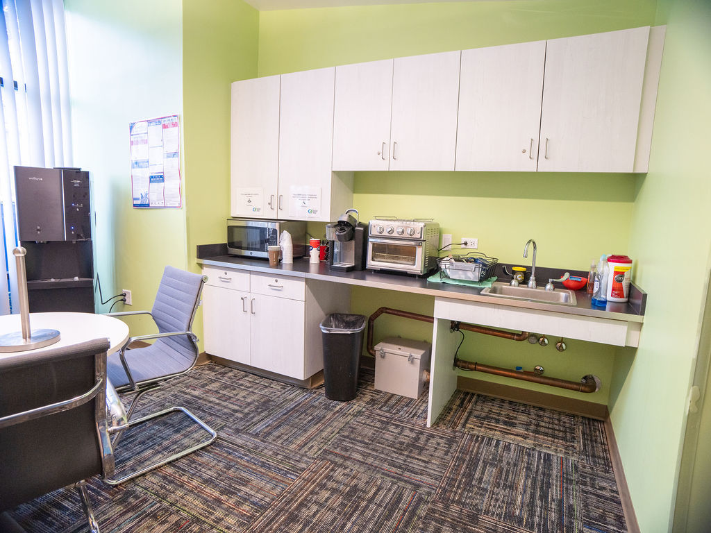 2014 W Belle Plaine Avenue