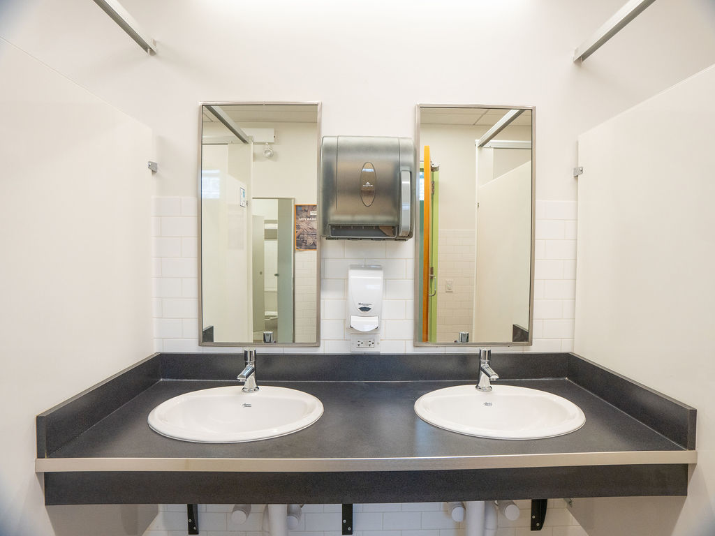 2014 W Belle Plaine Avenue