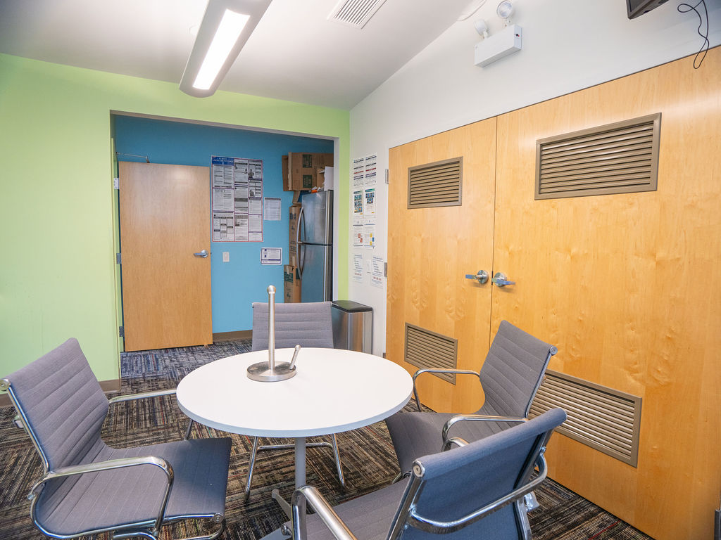 2014 W Belle Plaine Avenue