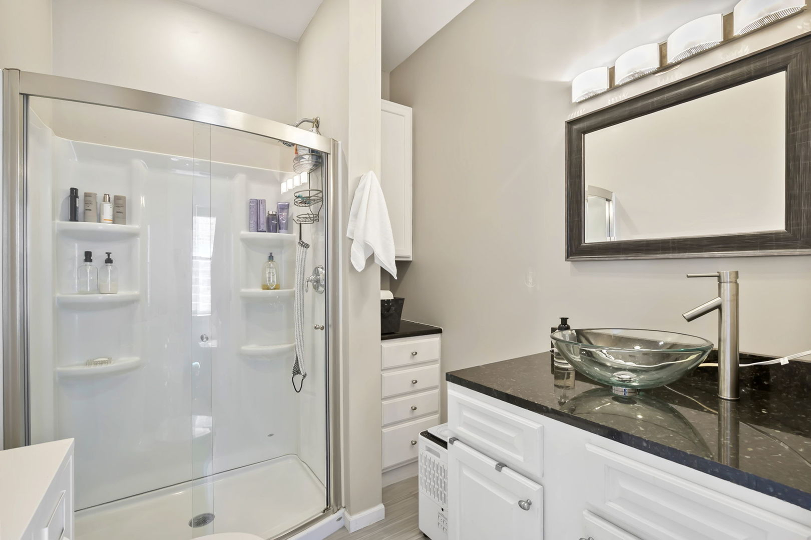 814 N Hermitage Avenue