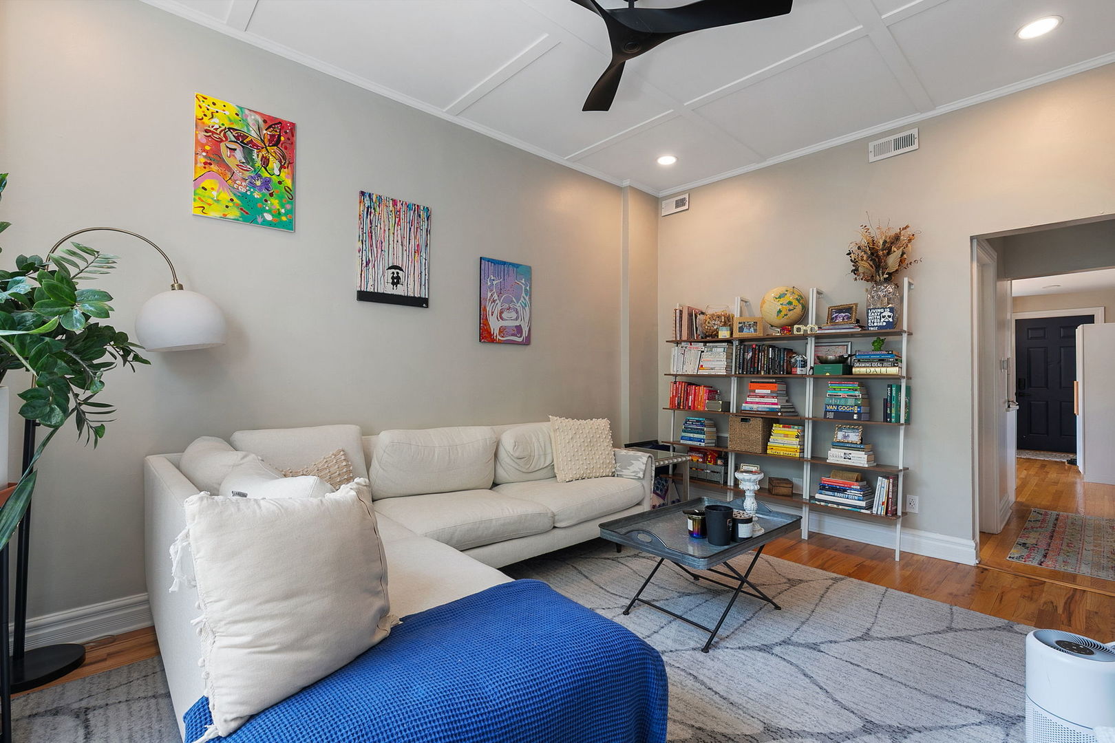 814 N Hermitage Avenue