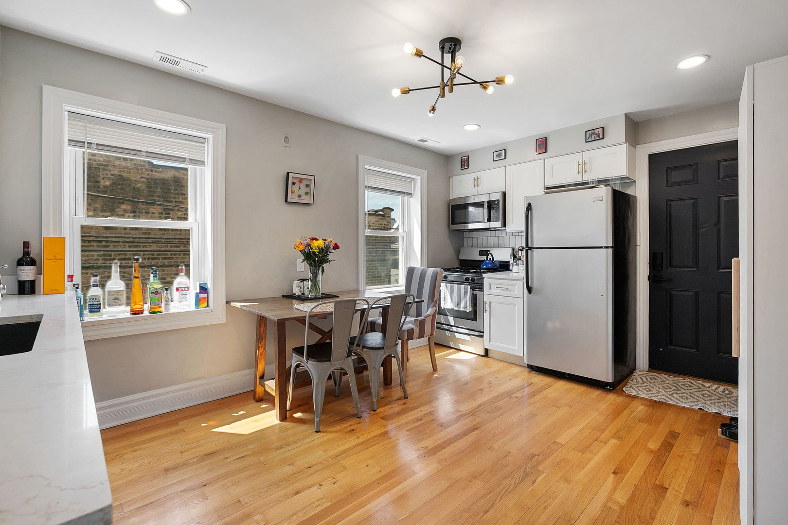 814 N Hermitage Avenue